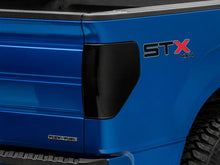 Load image into Gallery viewer, Photo - Close Up