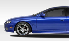 Load image into Gallery viewer, 2004-2006 Pontiac GTO Duraflex GT Concept Fenders - 2 Piece