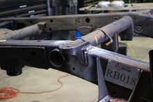 Load image into Gallery viewer, Rust Buster 11-18 Chevy Silverado 2500HD/3500HD Center Bed Mount - Left