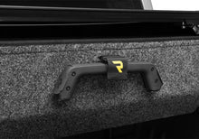 Load image into Gallery viewer, Retrax 21-26 Ford F-150 SuperCrew/SuperCab 5.5ft Bed &amp; F-150 Lightning RetraxPRO EZ-Off FRC-4000