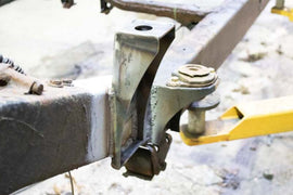 Rust Buster 95-04 Toyota Tacoma Double Cab Front Bed Mount