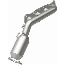 Load image into Gallery viewer, MagnaFlow Conv DF 12-16 Hyundai Equus V8 5 OEM Manifold