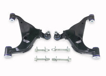 Load image into Gallery viewer, Superpro 05-15 Toyota Hilux 4WD Front Lower Control Arm Set