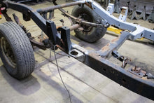 Load image into Gallery viewer, Rust Buster 88-95 Toyota Pickups Middle Body Mount- (Right)