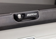 Load image into Gallery viewer, Undercover 25-26 Ford F-150 5.7ft Bed w/ Access Tailgate Elite Bed Cover - Textured Black