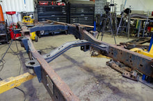 Load image into Gallery viewer, RustBuster 99-13 Chevy Silverado 1500 / GMC Sierra 1500 Rear Leaf Spring Shackle