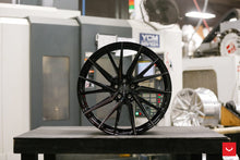 Load image into Gallery viewer, Vossen HF-4T - 20X10 - 5X120 - ET25 - Deep - 64.1 - GB - Right - Tesla Model S Plaid - F&amp;R Wheel