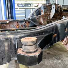 Load image into Gallery viewer, Rust Buster 2004-2012 Chevy Colorado &amp; GMC Canyon Front Cab Body Mount - Right