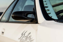 Load image into Gallery viewer, GReddy Garage 89-94 Nissan Skyline GT-R Carbon Side Mirror R32 Set