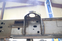 Load image into Gallery viewer, Rustbuster Center Cab Mount