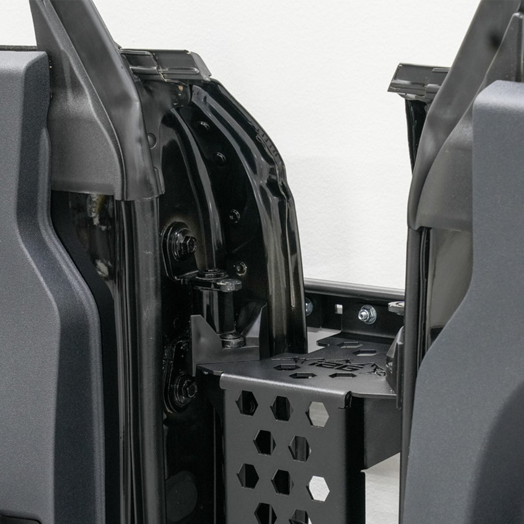 IAG-ACC-F1010-05.jpg