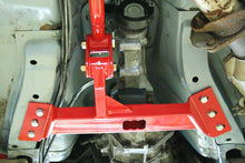 Load image into Gallery viewer, UMI Performance 82-92 GM F-Body Tunnel Mounted Trq. Arm Fits TH400- No Loop - Red