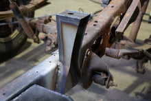 Load image into Gallery viewer, Rust Buster 97-04 Dodge Dakota Front Bed Mount