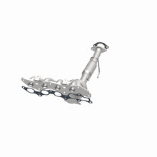 Load image into Gallery viewer, Magnaflow 15-17 Fusion L4 2 OEM Manifold Direct Fit Converter