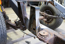 Load image into Gallery viewer, Rust Buster 88-95 Toyota Pickups Middle Raised Bed Mounts- (Right)
