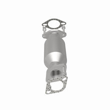 Load image into Gallery viewer, Magnaflow 11-15 Elantra 1.8L Underbody Direct Fit Converter