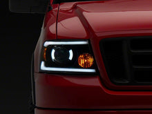 Load image into Gallery viewer, Photo - Close Up