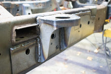 Load image into Gallery viewer, Rustbuster Center Cab Mount