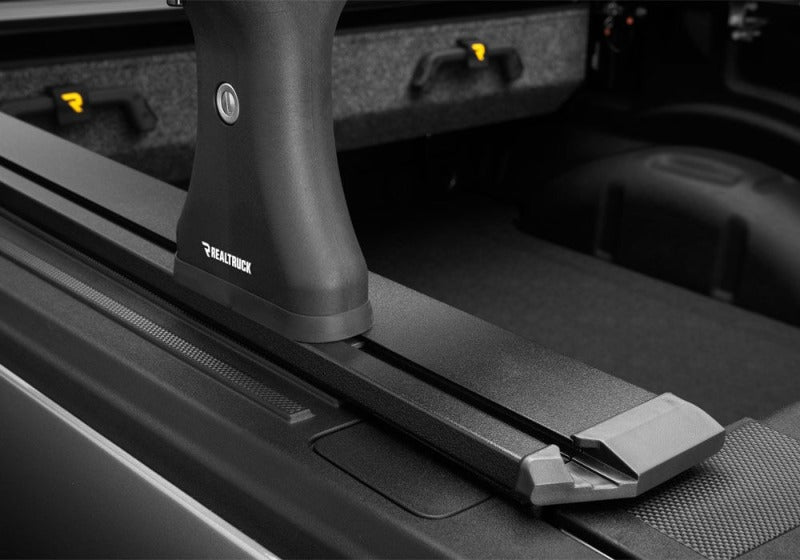 Retrax 19-24 GMC Sierra 1500 5.8ft Bed (CARBON PRO Bed ONLY) RetraxPRO EZ-Off FRC-4000