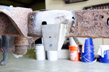 Load image into Gallery viewer, Rust Buster 09-18 Dodge Ram 1500 All Cab/Bed Config. Sway Bar Link Bracket - Left
