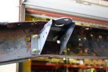 Load image into Gallery viewer, Rustbuster Rear Cab Mount
