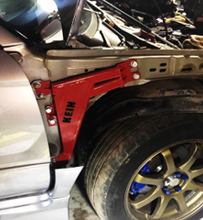 Load image into Gallery viewer, Kein Fender Reinforcement Brace for 2002-2008 Subaru Forester SG5 / SG9