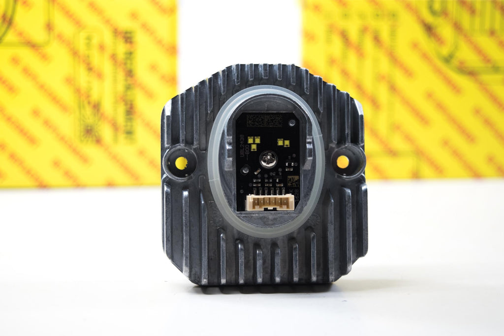 OE Replacement: BMW F01/F02/F03 LCI (RH)