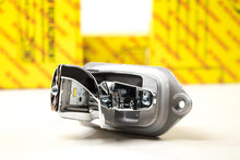 Load image into Gallery viewer, OE Replacement: BMW F02 (LH)