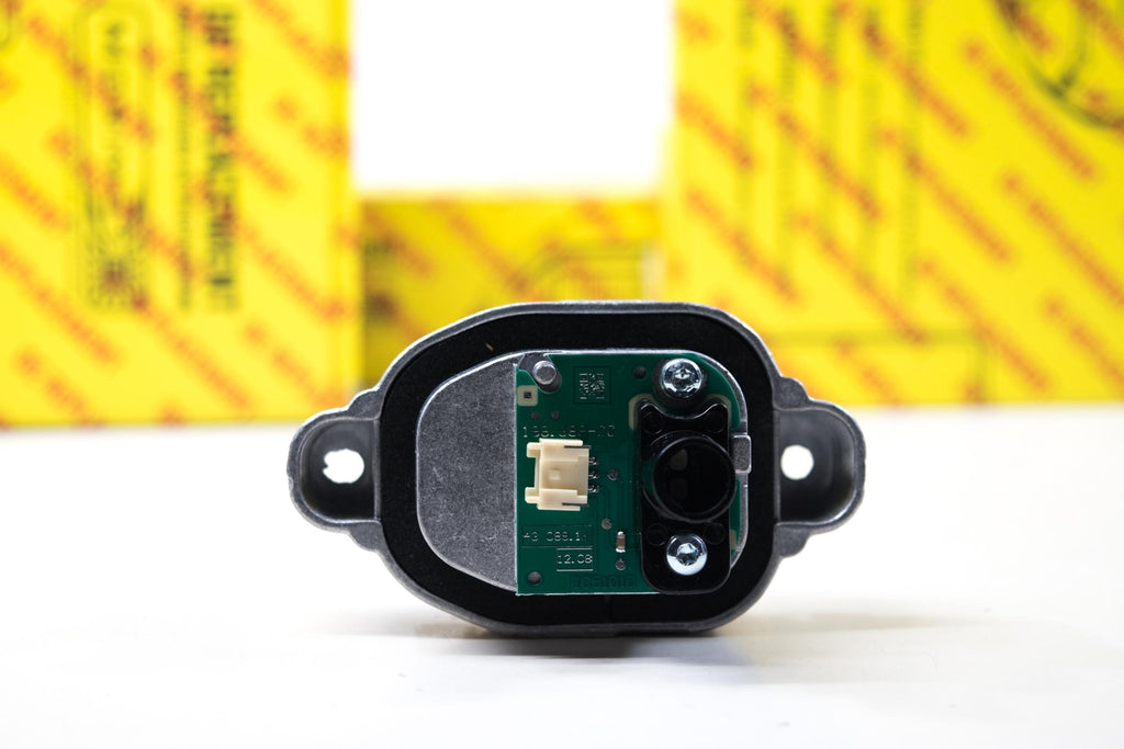 OE Replacement: BMW F35 (3-Pin)